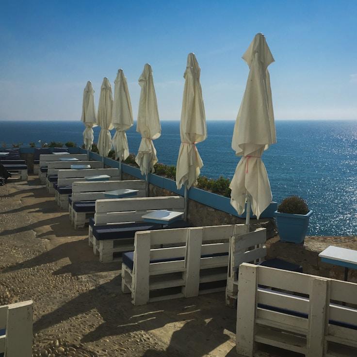 Family terraces and cafés for calm evenings in Porto